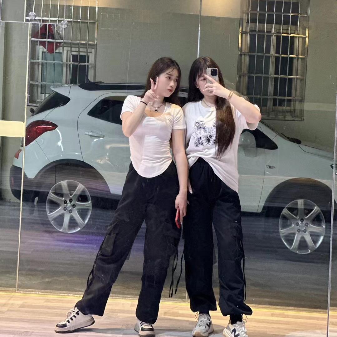 闽E小姐姐