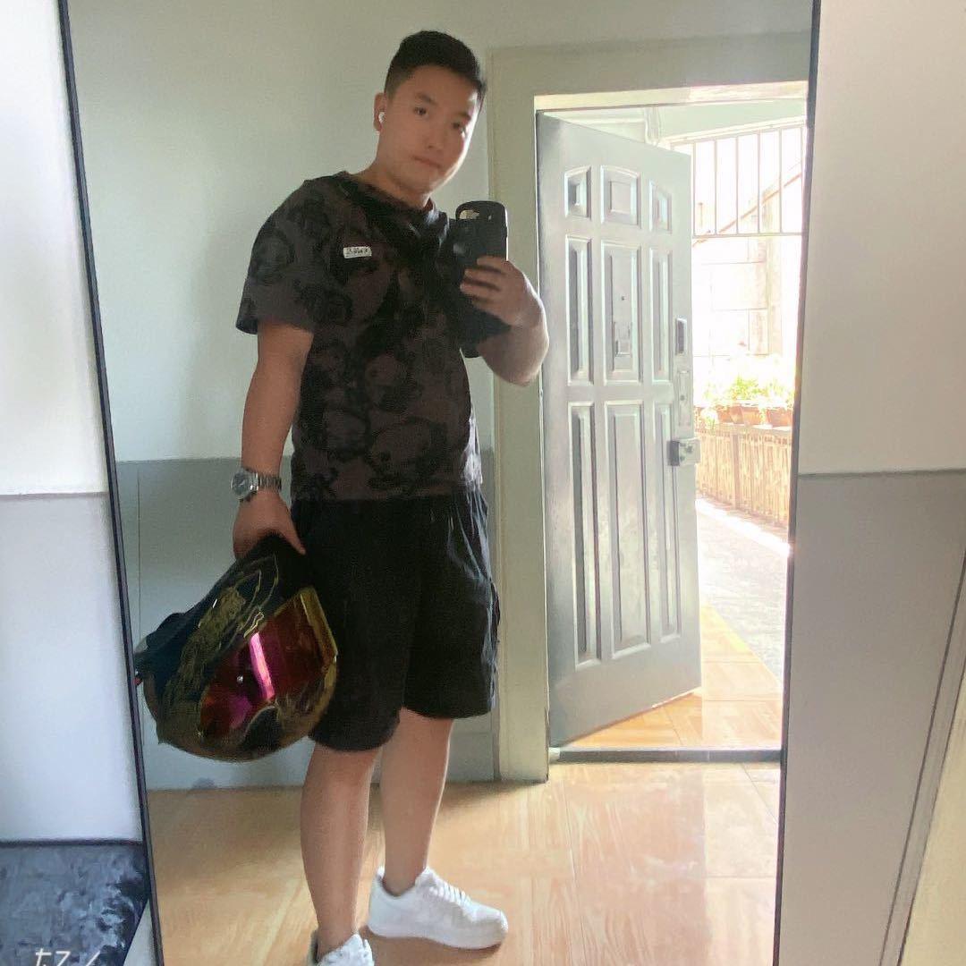 安静的做个王ba蛋