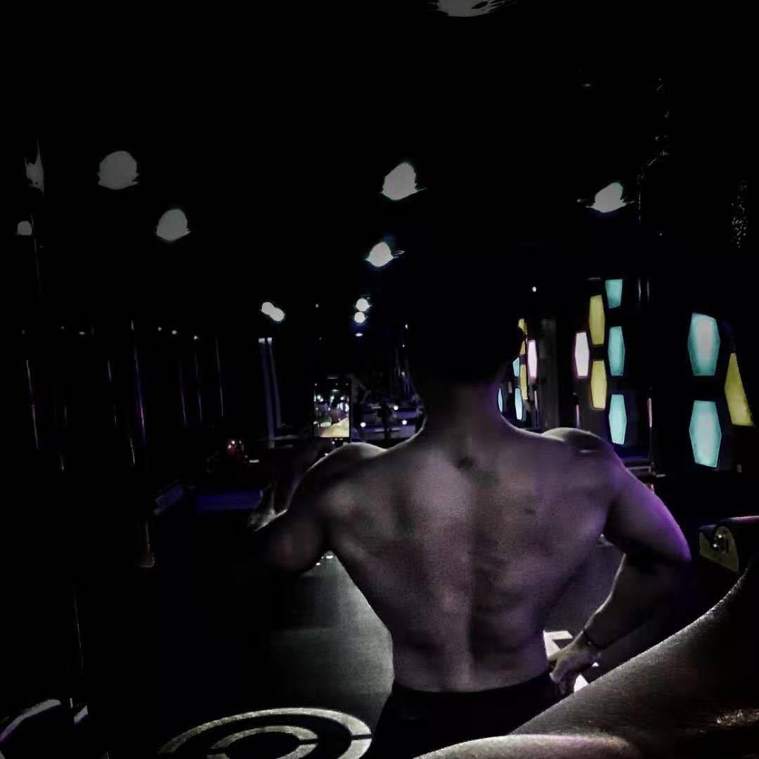 小洋追剧（一个爱追剧的吉姆）