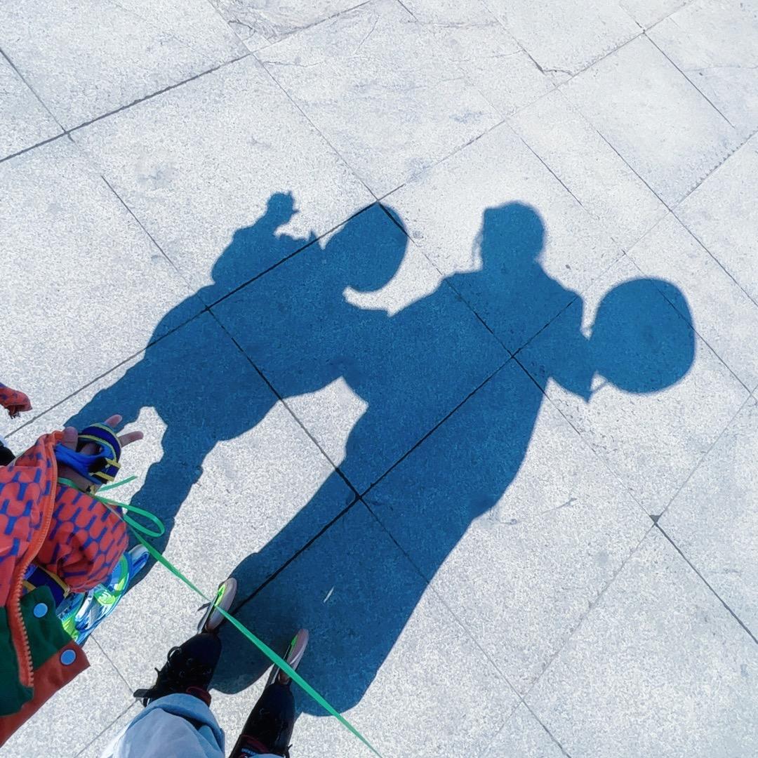 桦南县益启轮滑滑冰