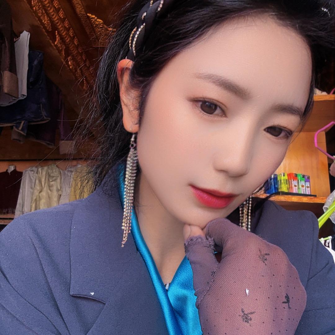 八宿县班宗服装店