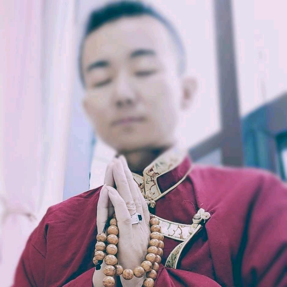 戏精༺邓焘༻