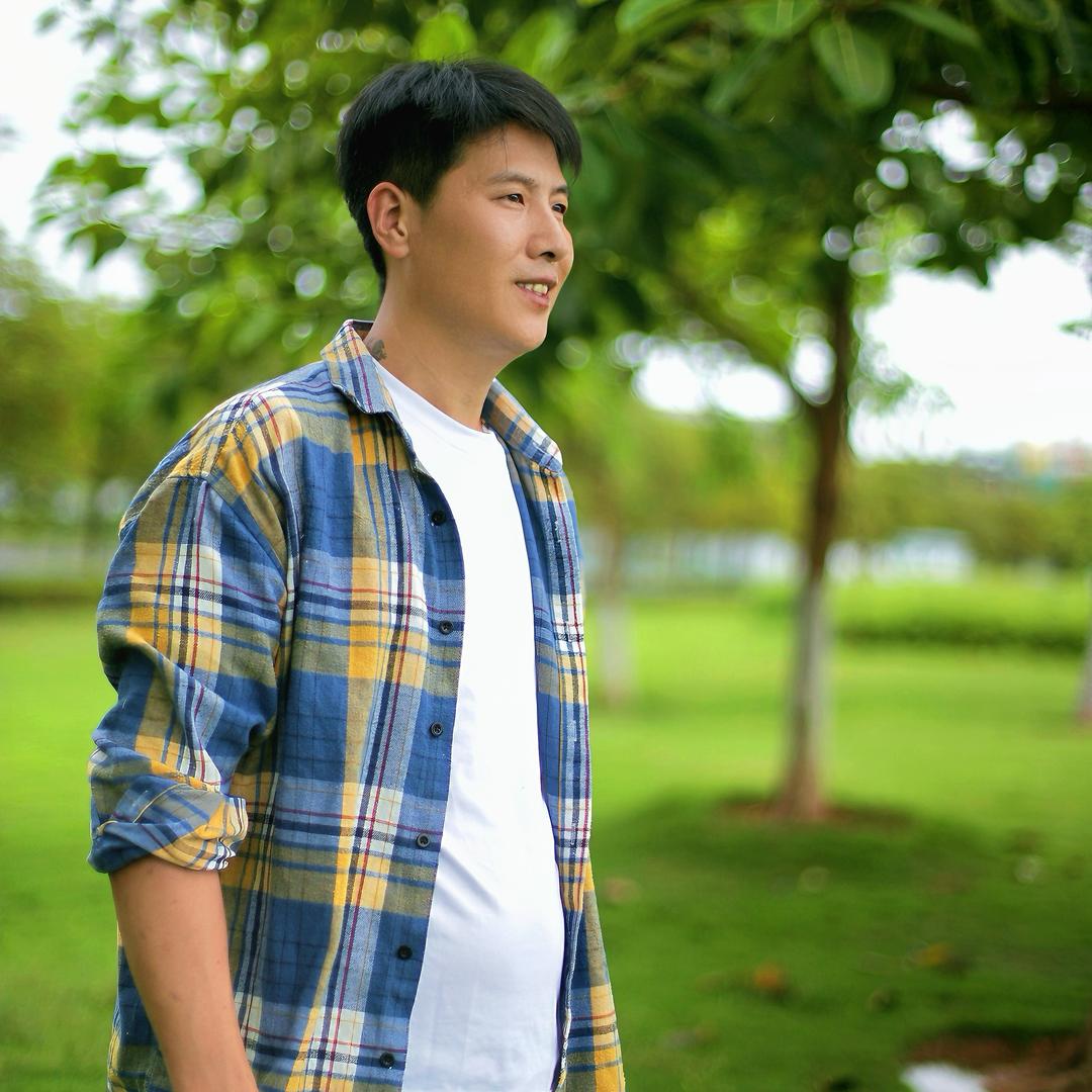 刘奕辰，