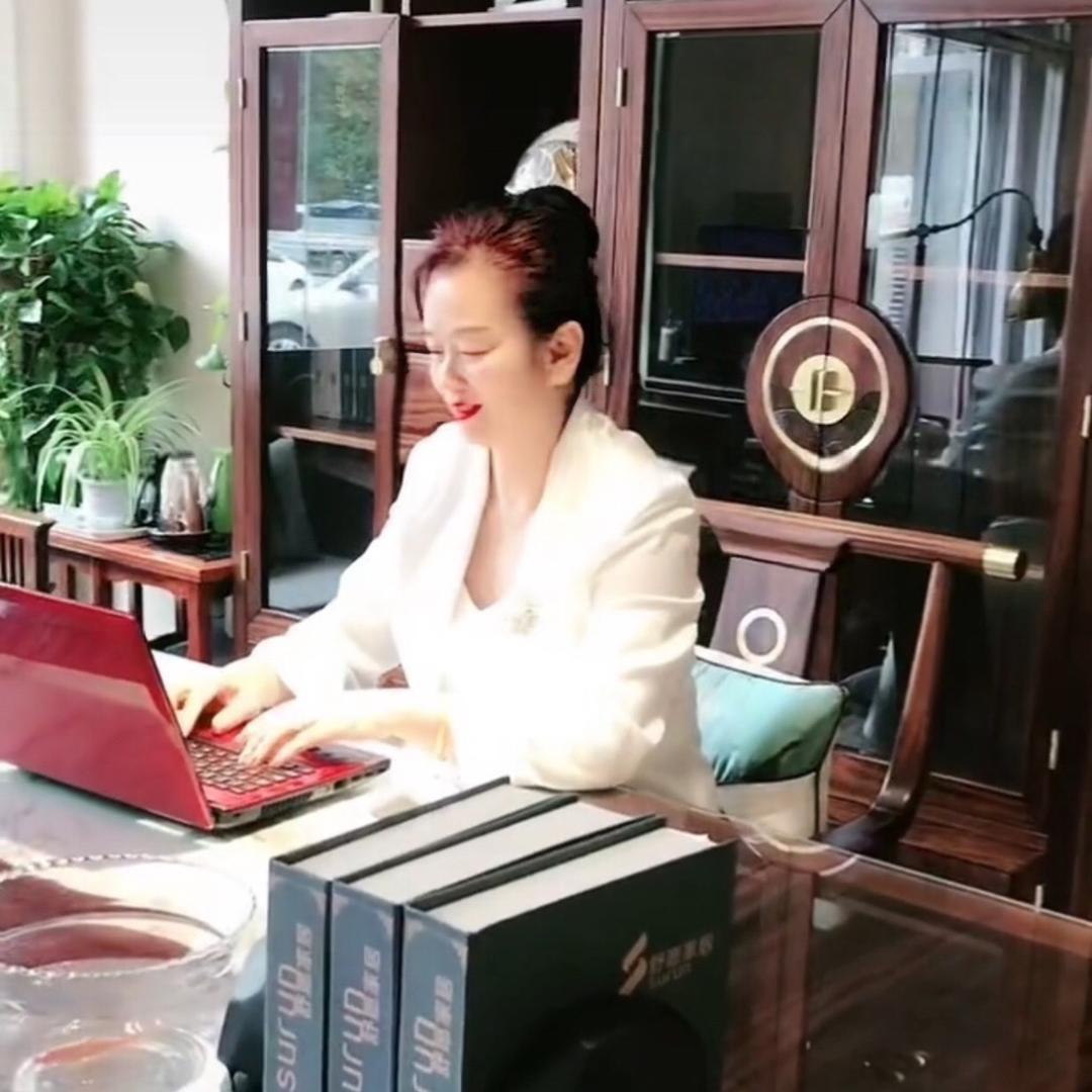 昌乐县彩华家具店