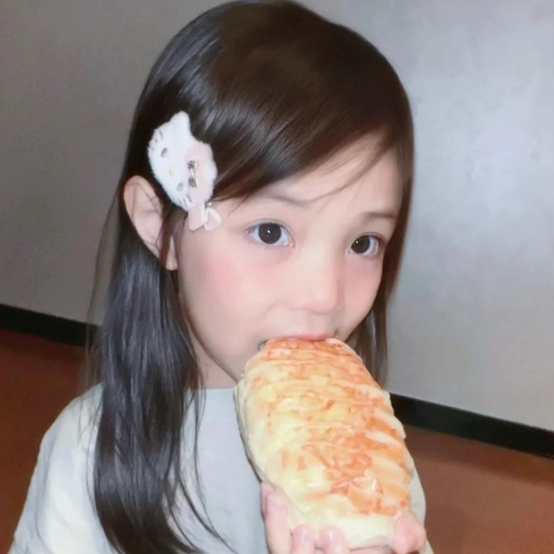 饼饼^