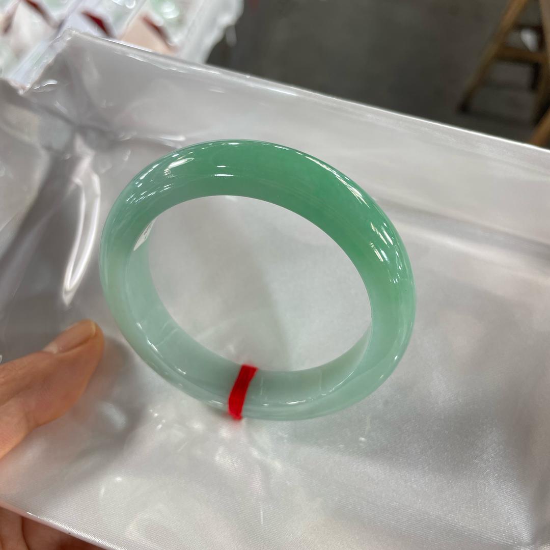 珠宝鉴定师-小庚