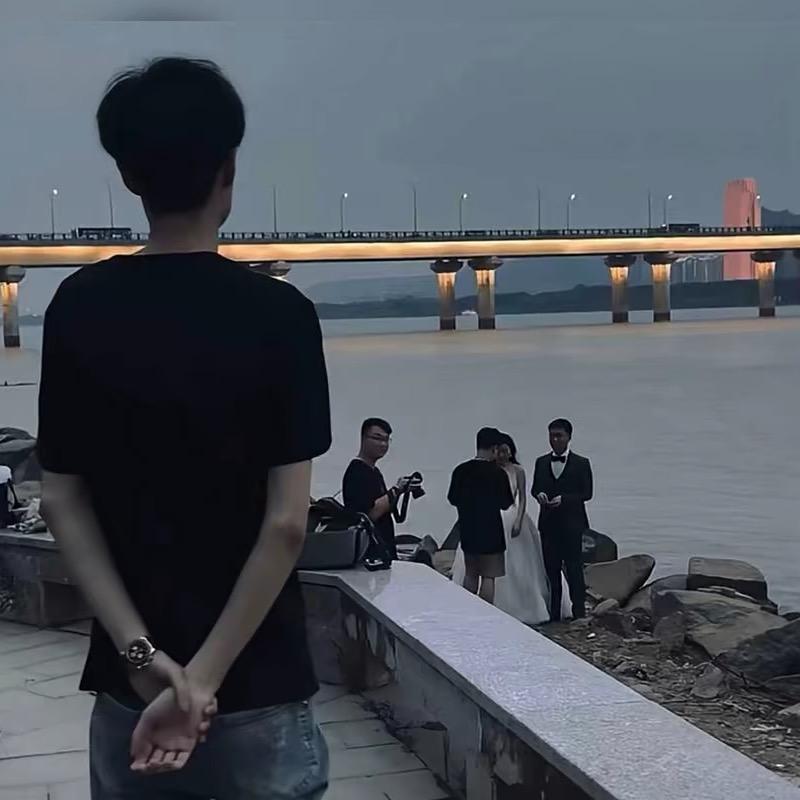 冰美式加冰