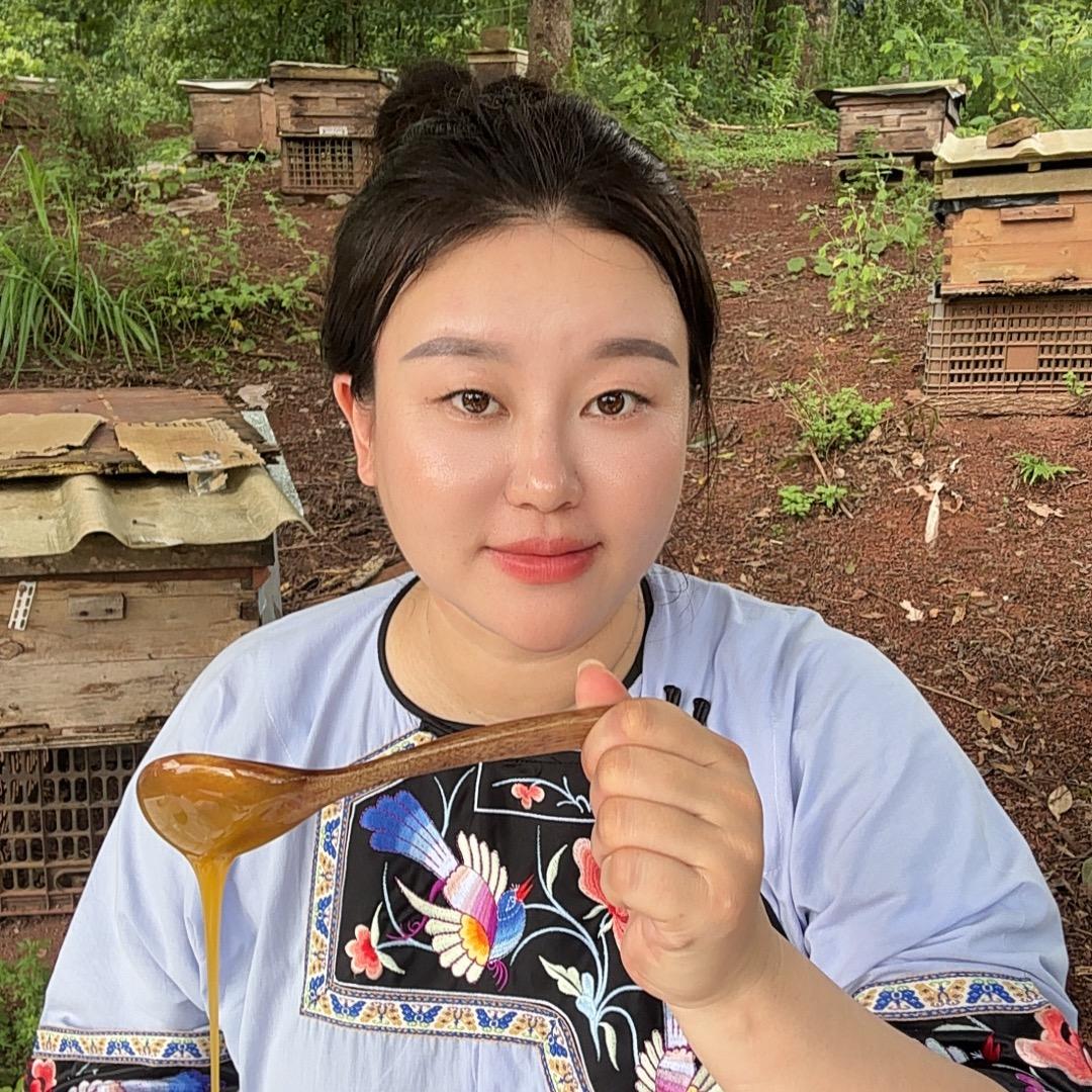 大山蜂妹子