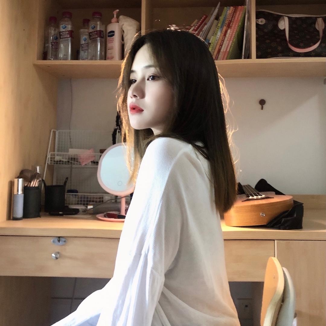 三月里的云☁️