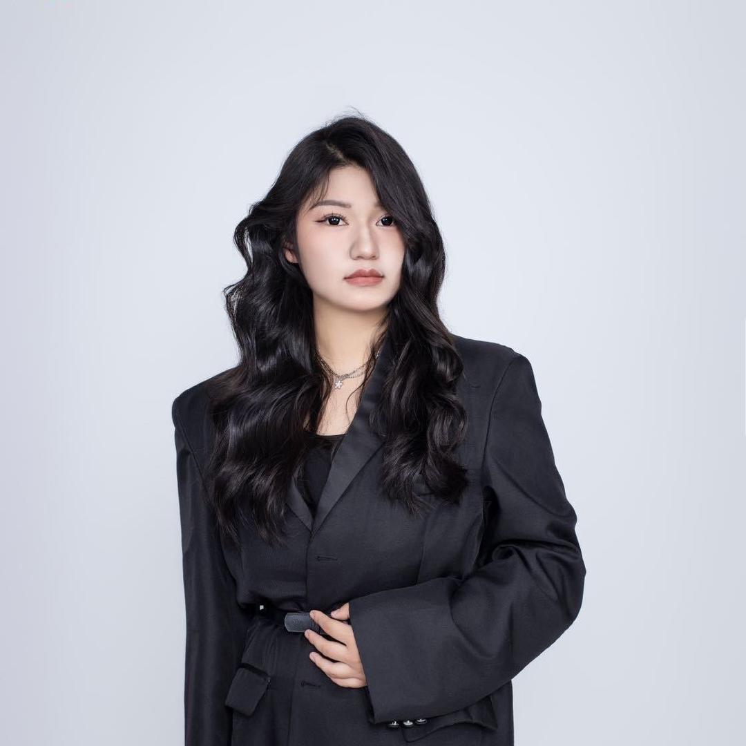 柏颜国际  小茹