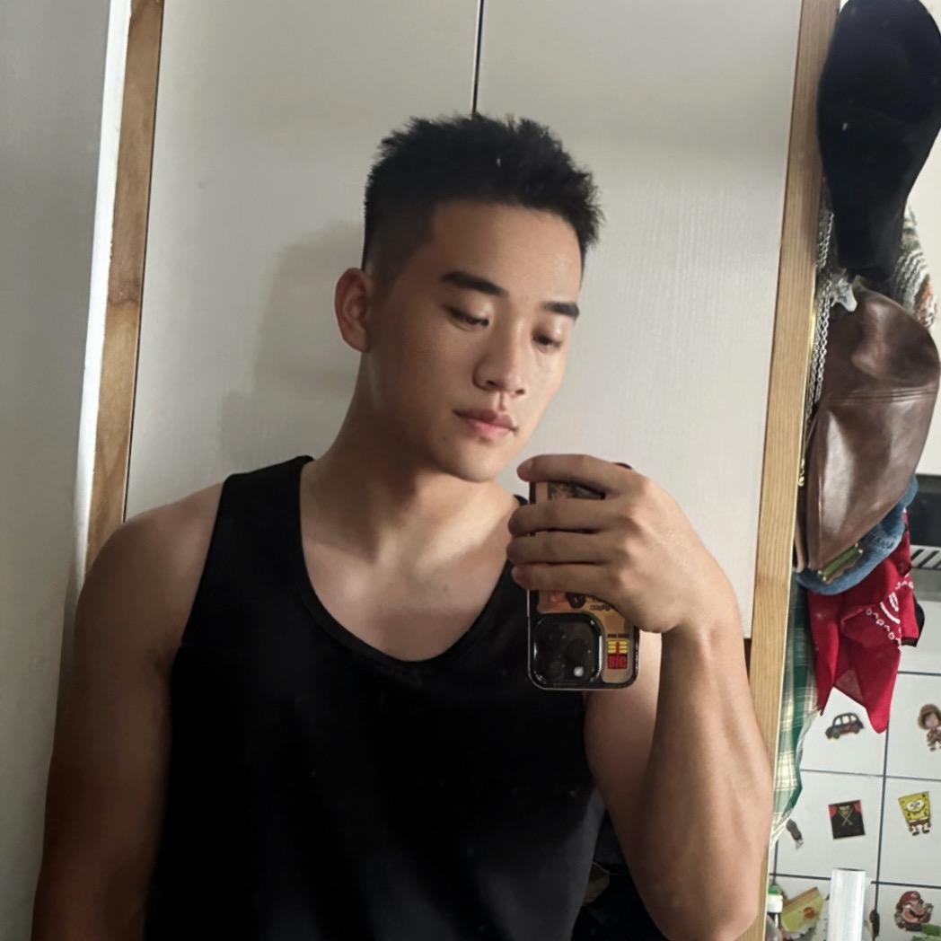 小曾爱健身