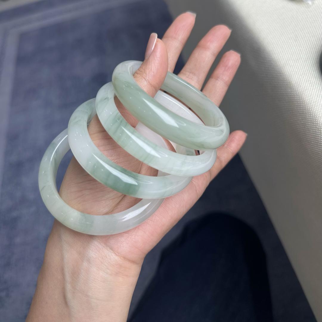 一只镯镯