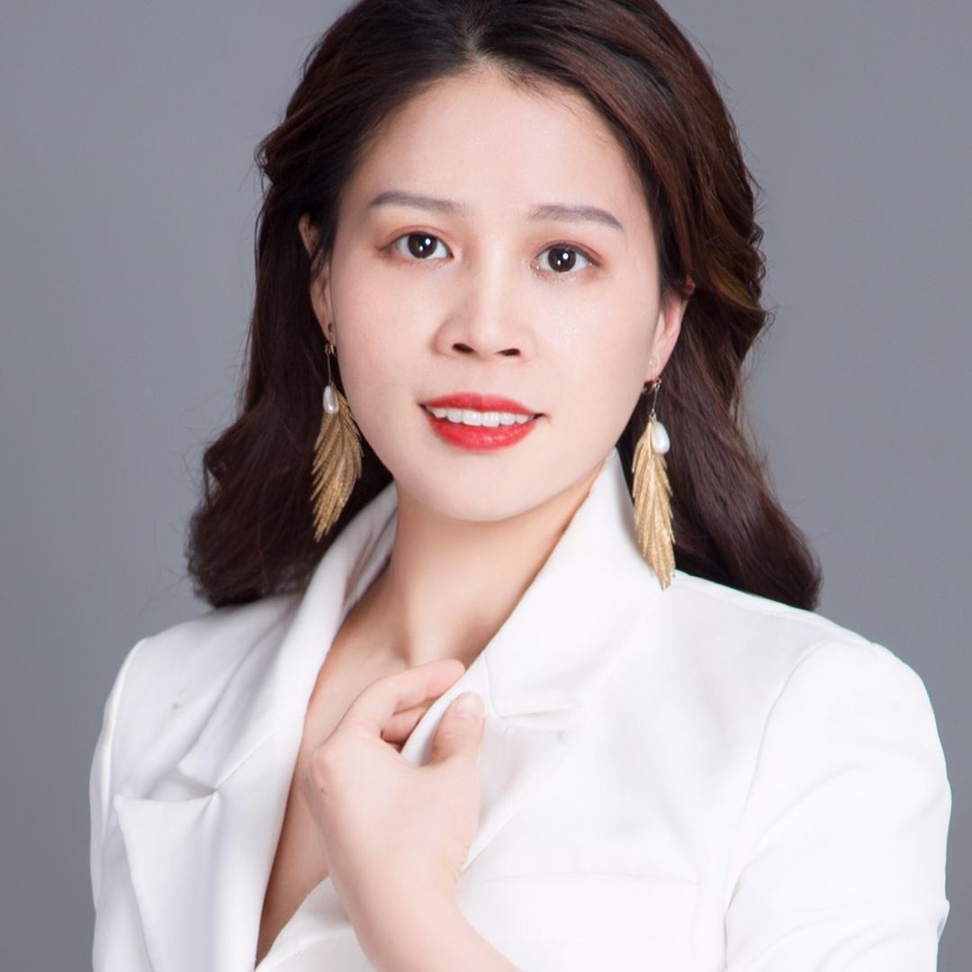 壹墅豪宅何志灵