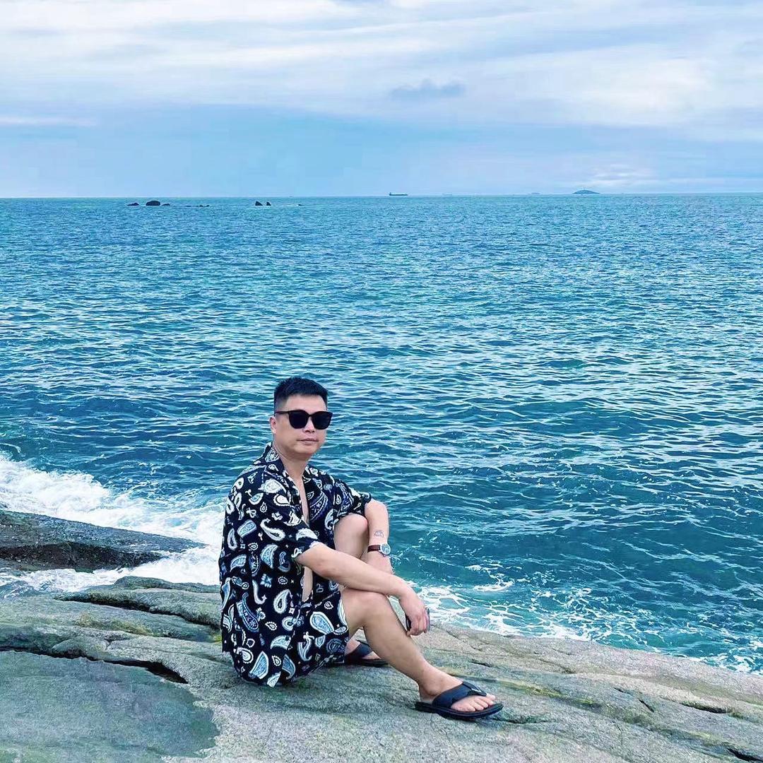 浮云☁️哥