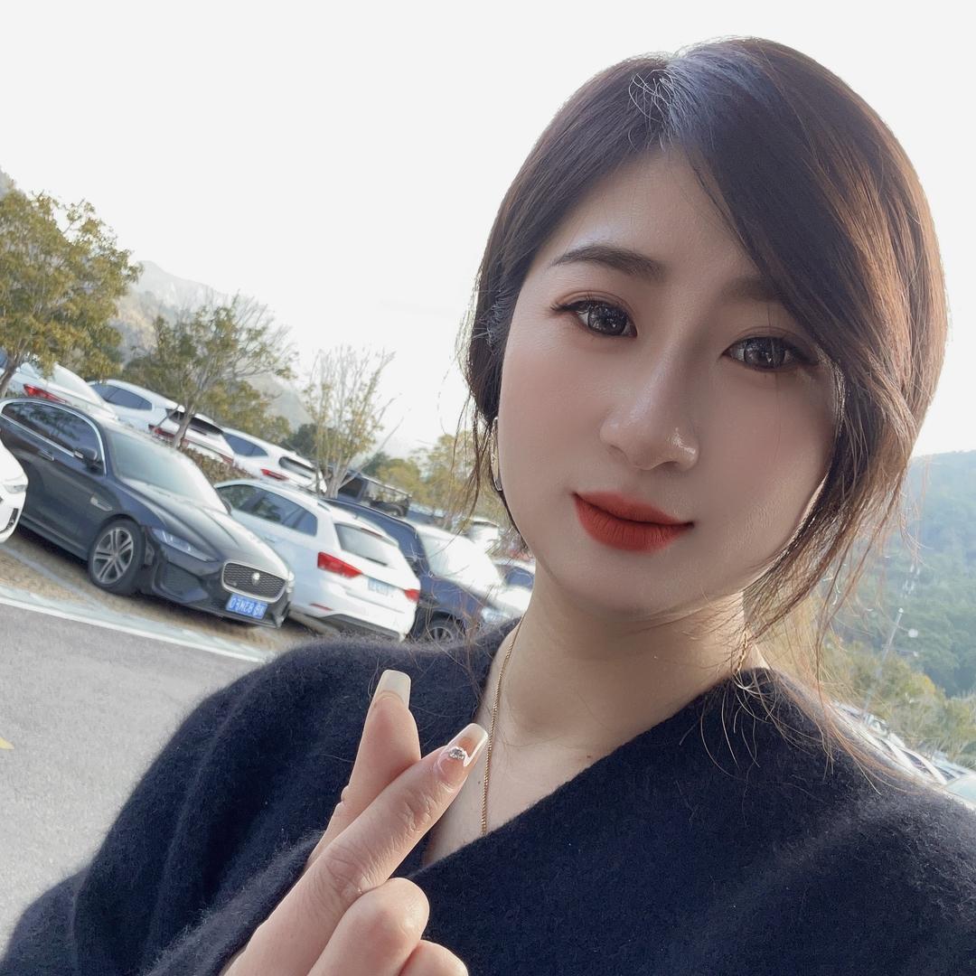 千易阁女装工厂店