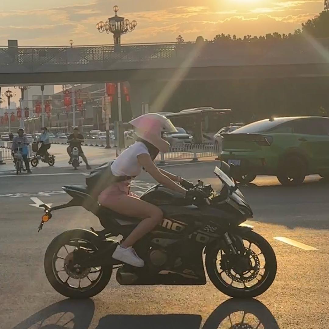 进入决赛圈…不羊不改名哈哈哈名字好长啊.