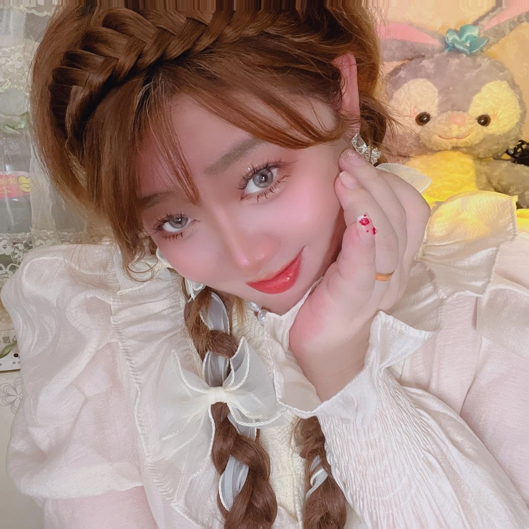 Fiona.陈水晶小姐