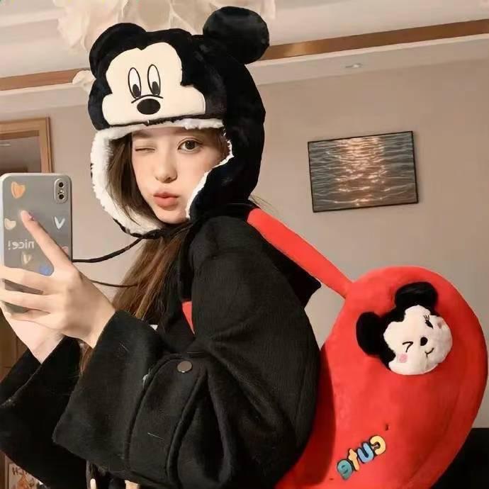 ·J·
