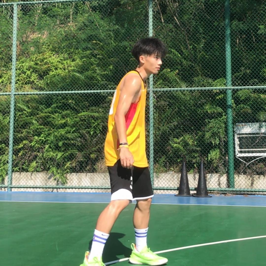 凡凡懒成猪🏀