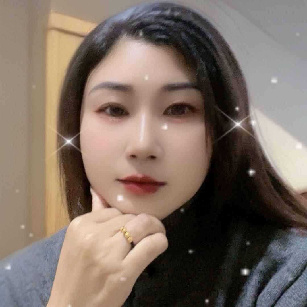 微笑听雨。