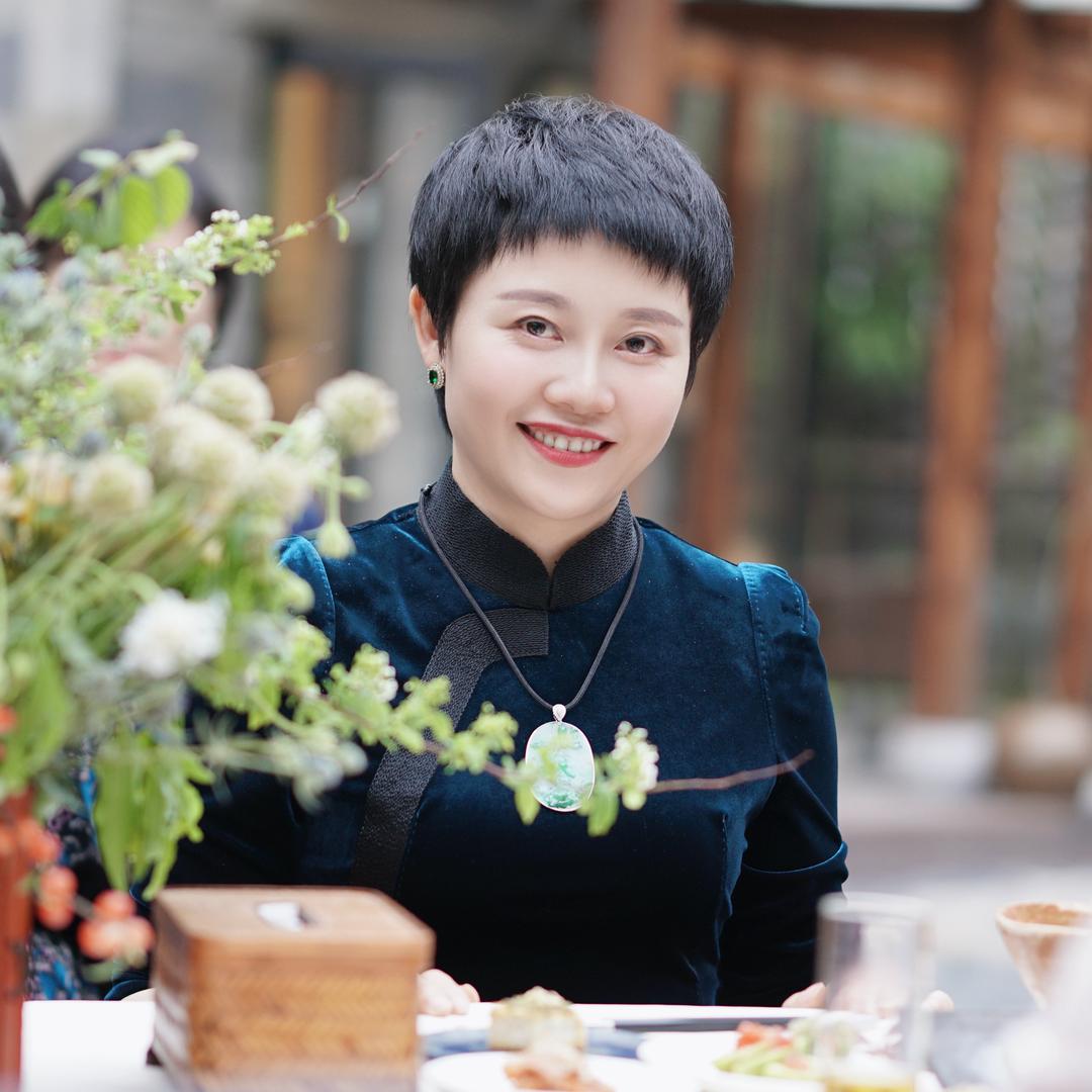 石家庄郑女士