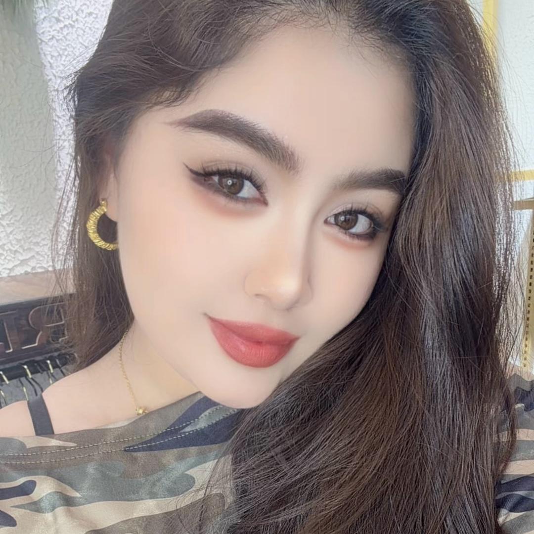 梳妆服装店👛👠