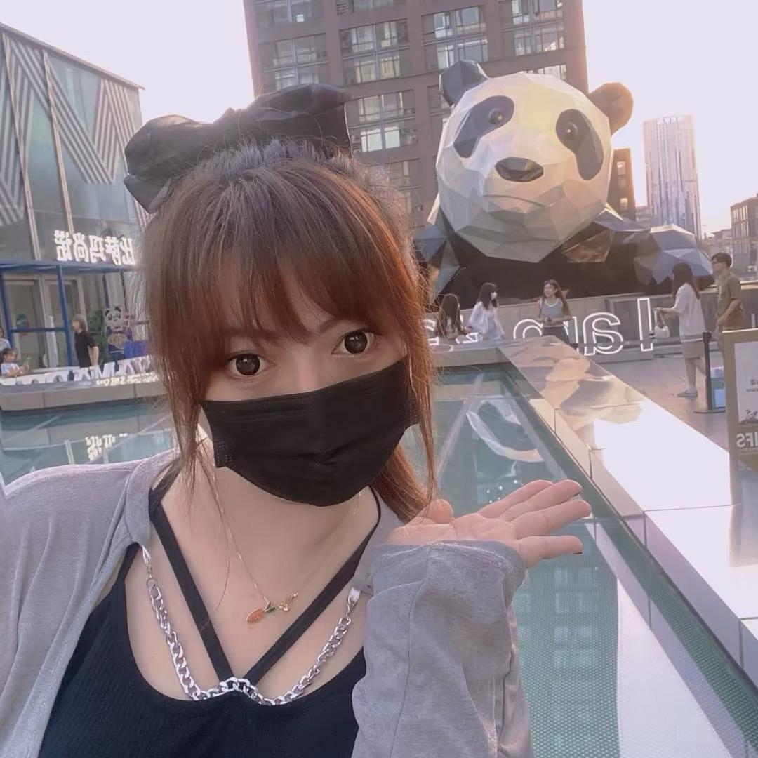 月半❤️珑珑