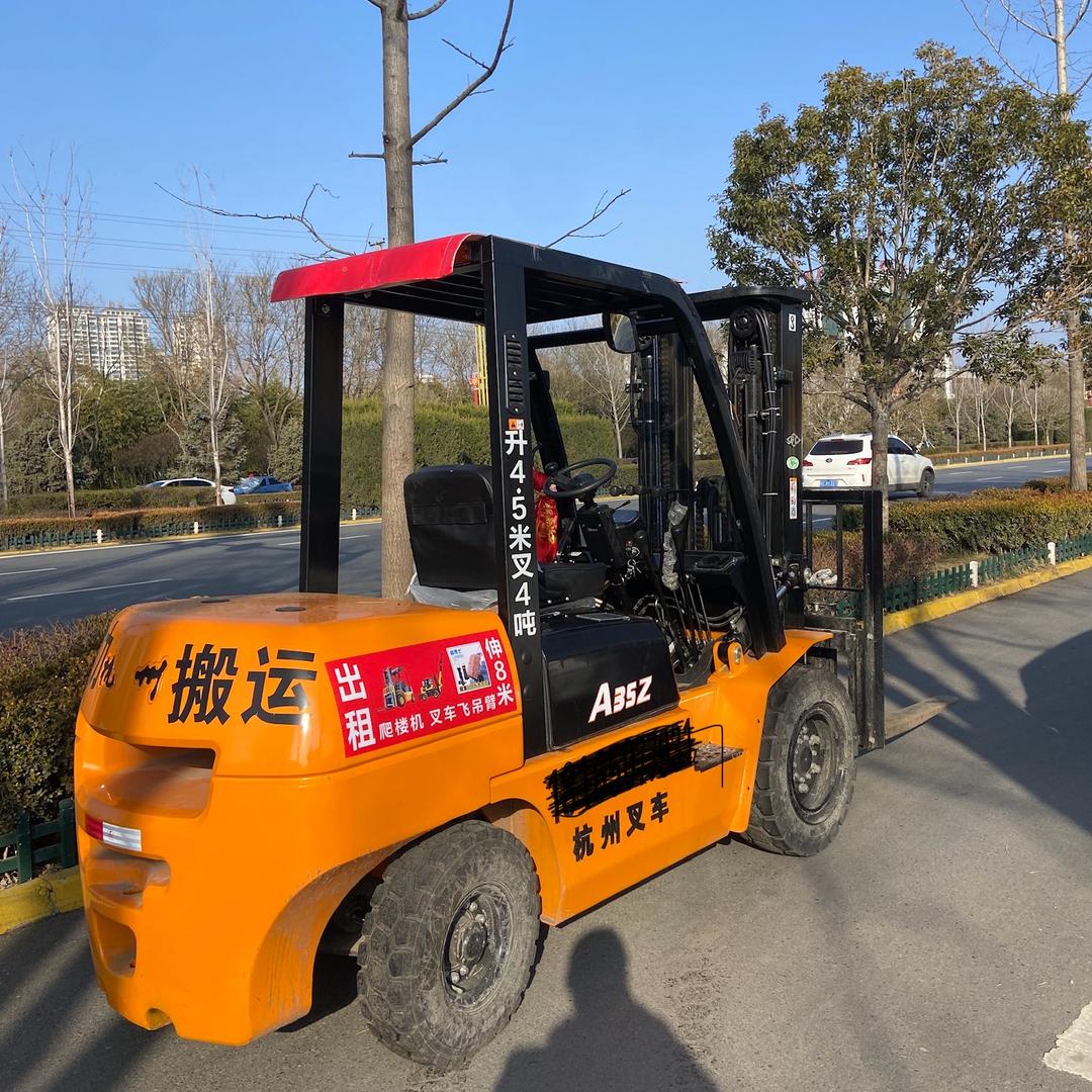 凤翔德力叉车搬运