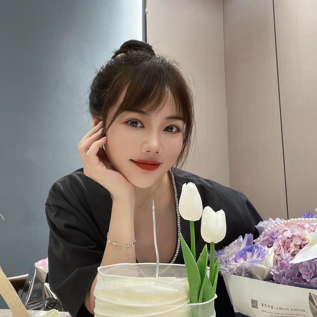这是芳芳呀