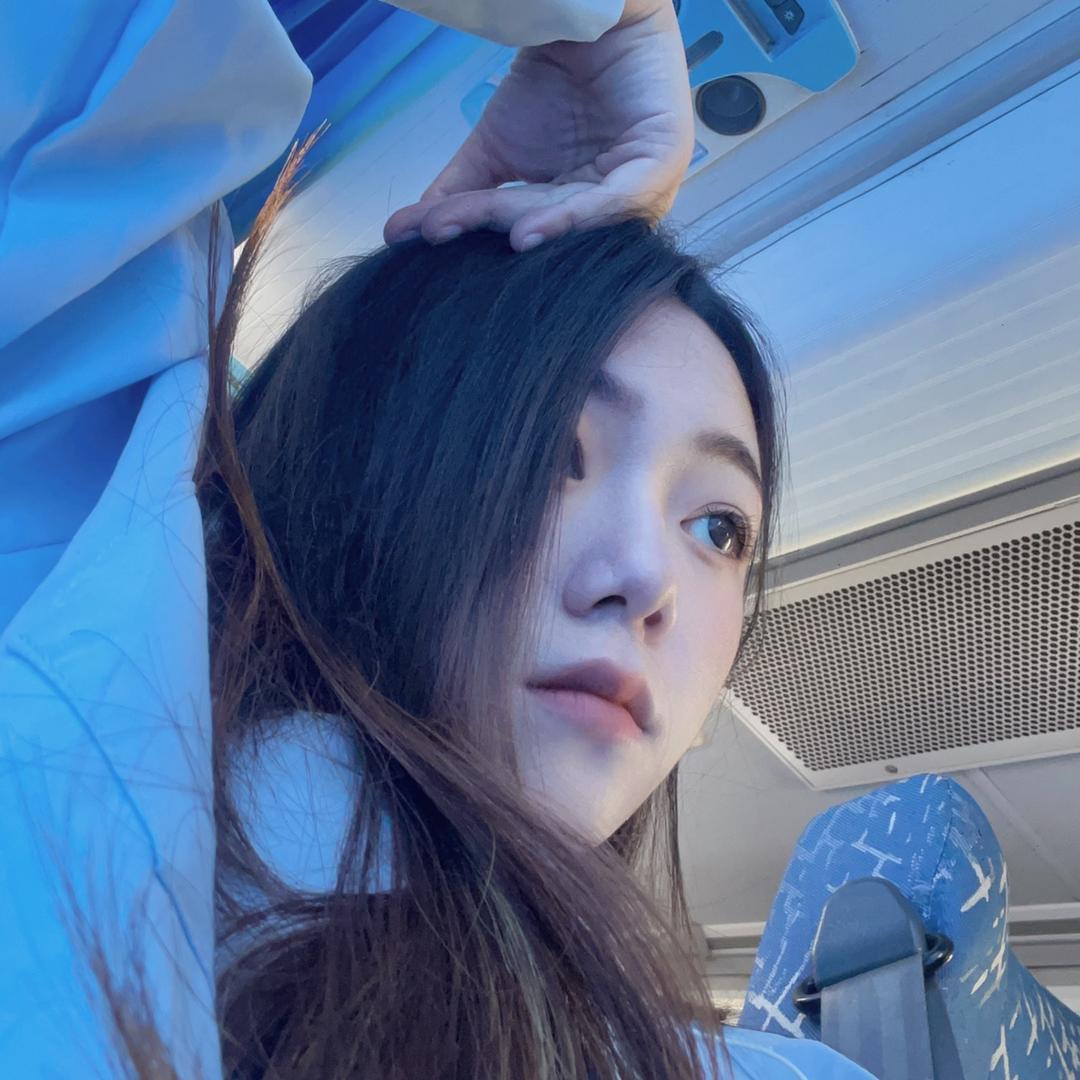 三三.