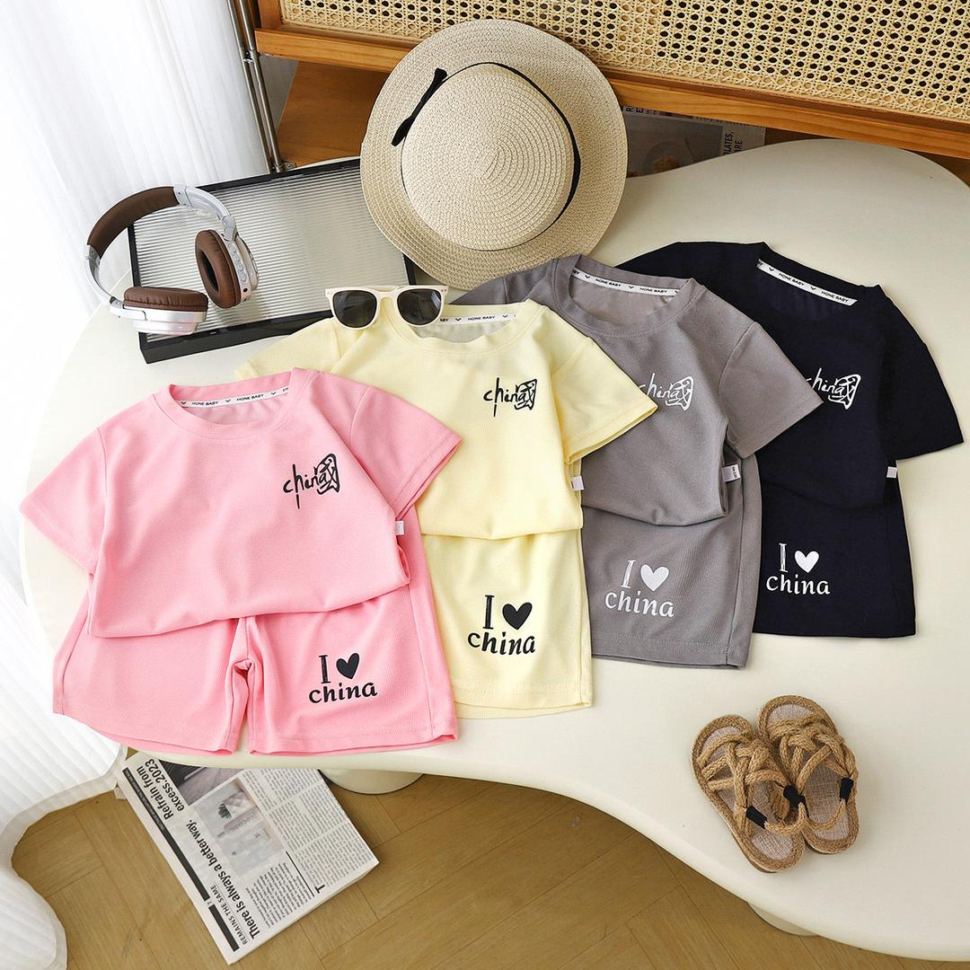 硕梦童装工厂店