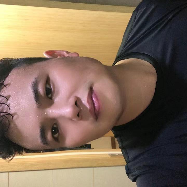@颜少