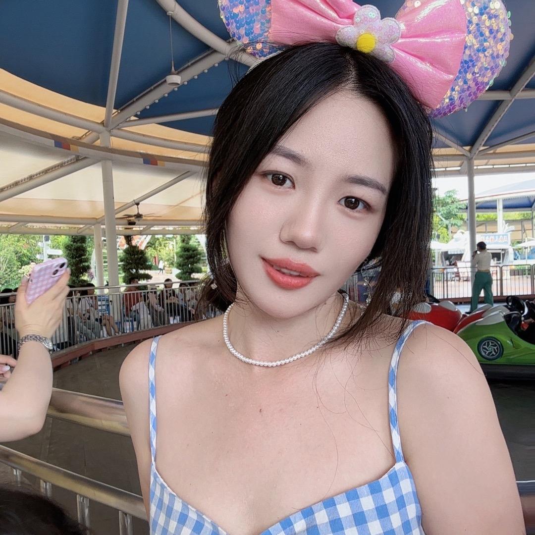 鱼鱼.
