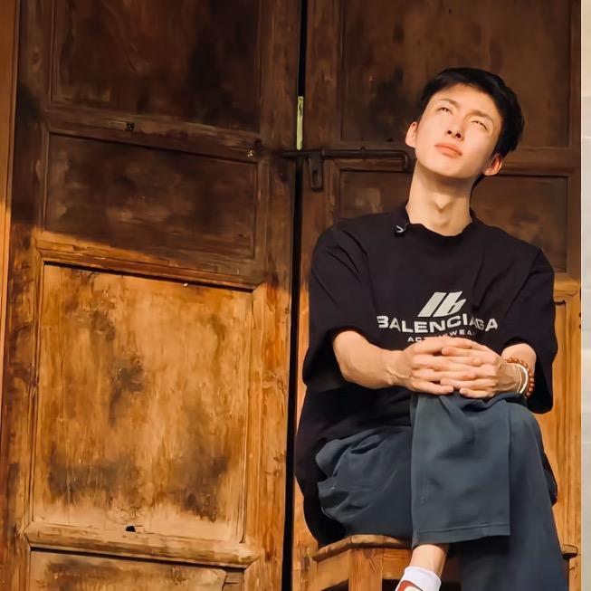 艾幻想👆🏻