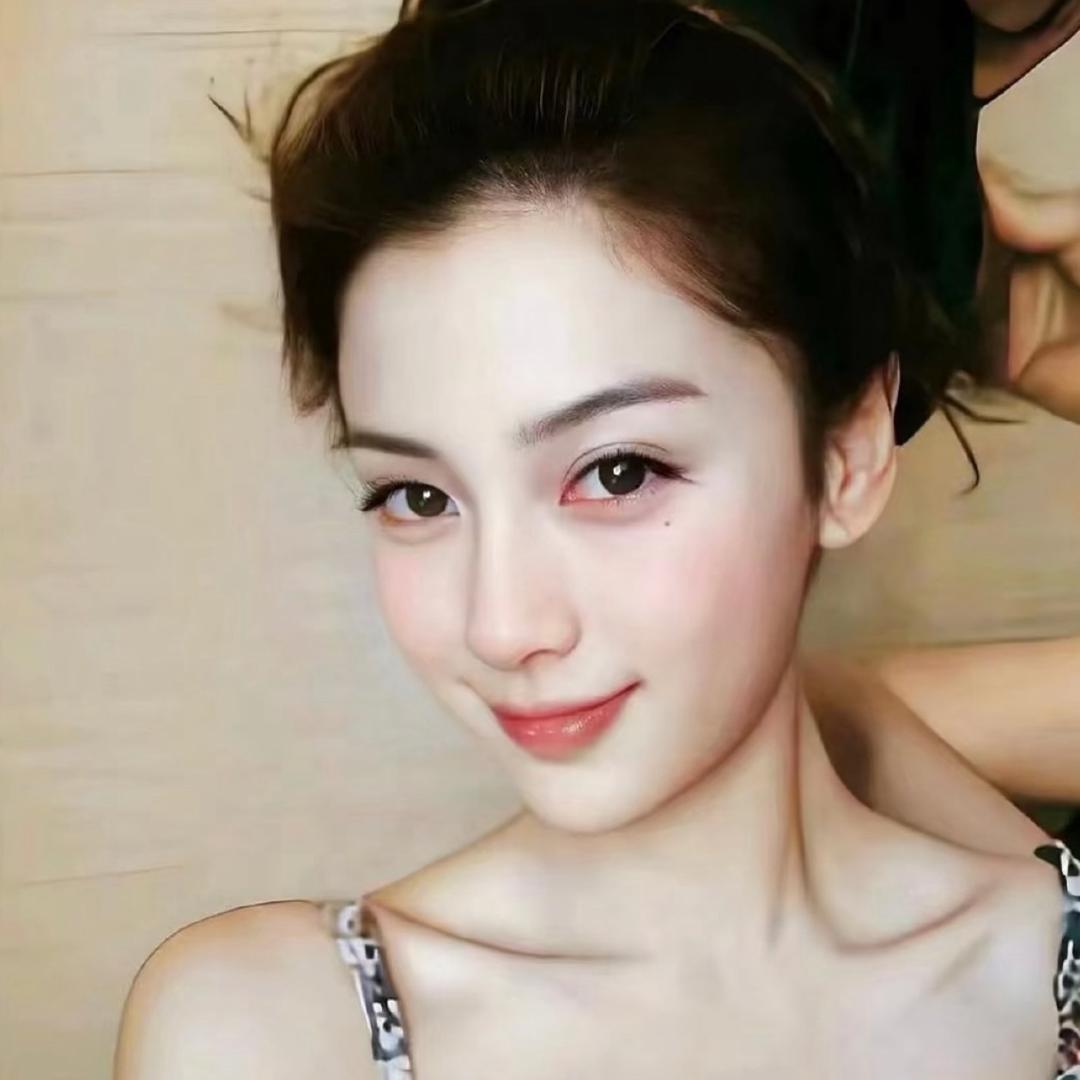小爽OvO.