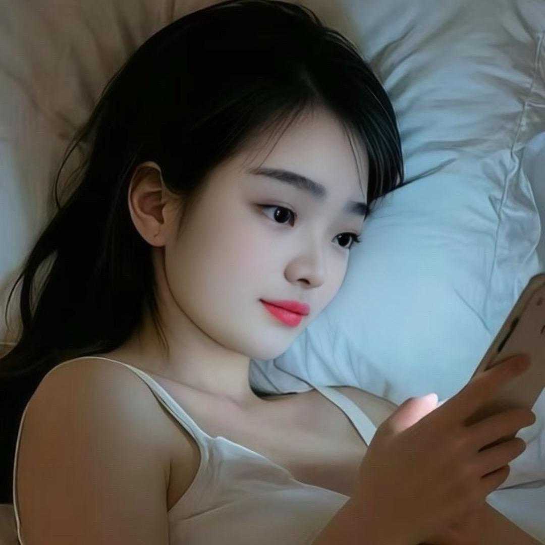 一个小桃子