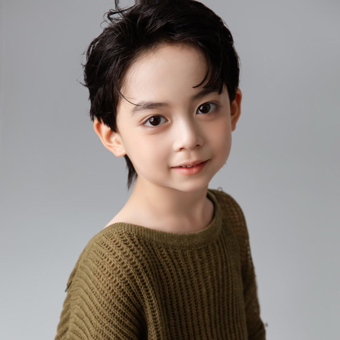 小演员亦安