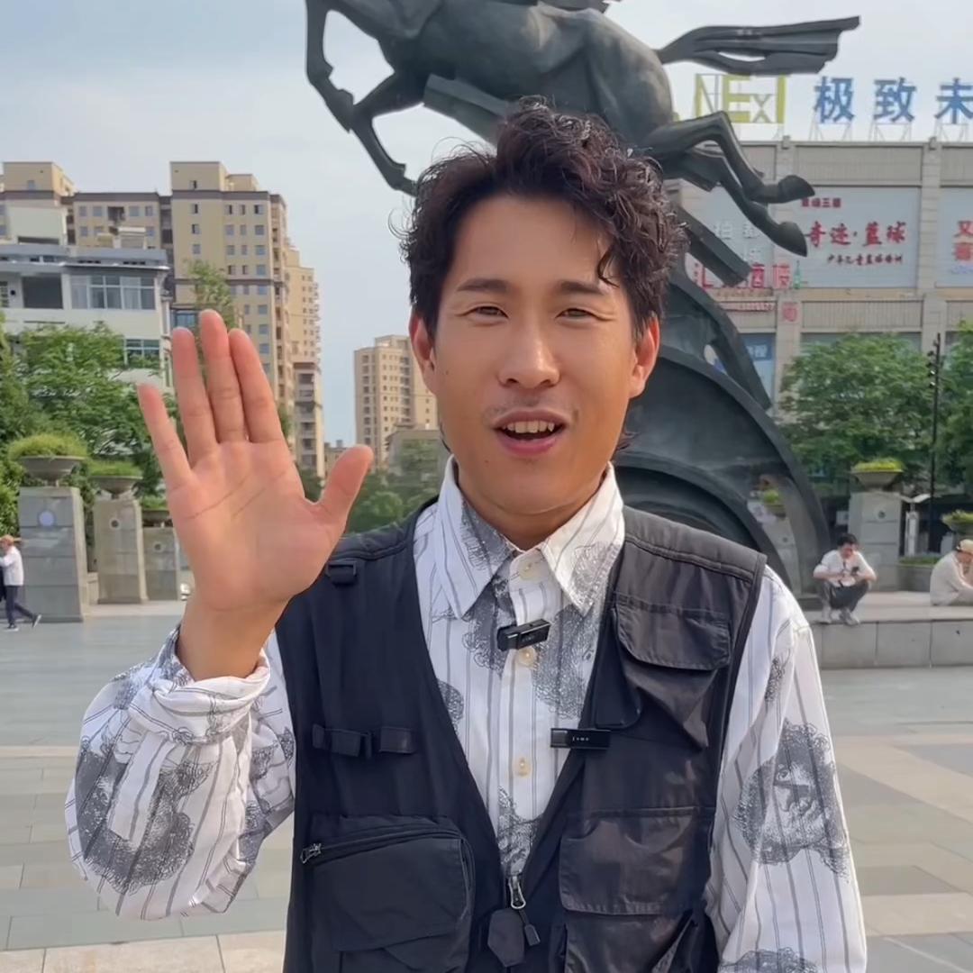 常山男士烫发专家—小胡子