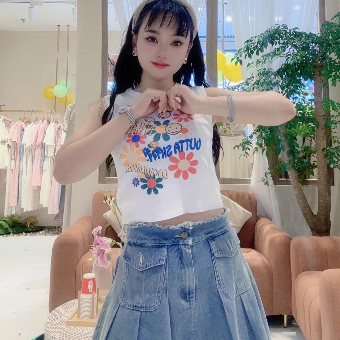 阿凡卓女装枣阳万象城店