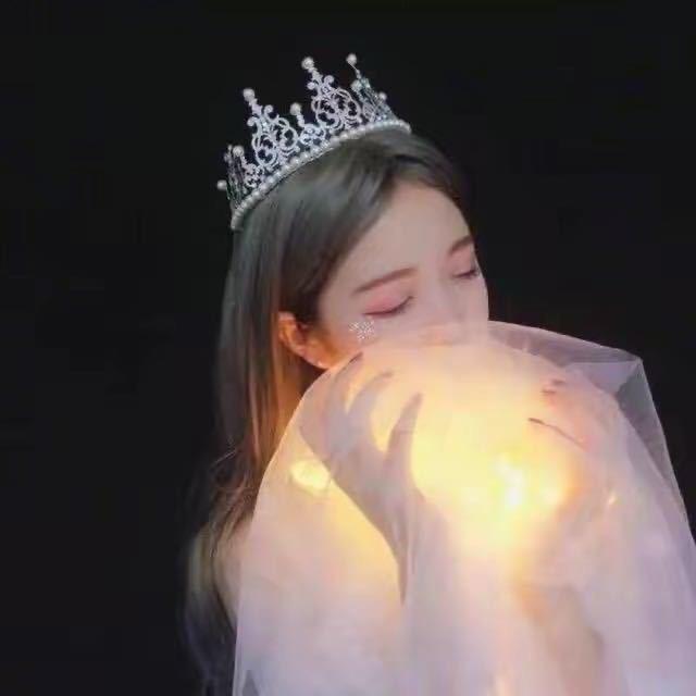 🎀^霜霜👑头像
