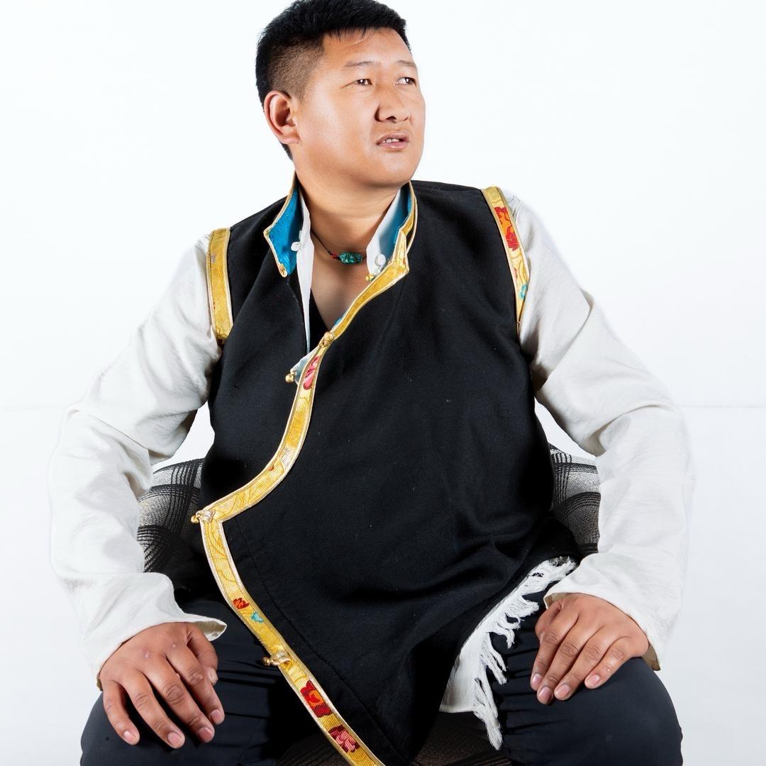 ༼བཀྲིས༽་不懂我别人哦༕༕༄
