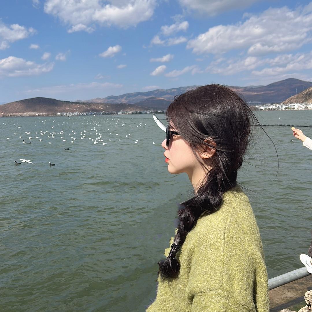 ViVi呀_