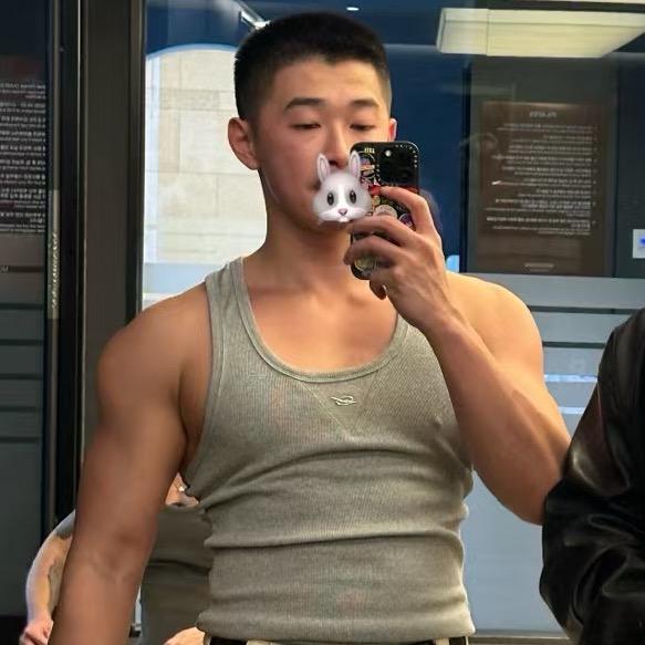 潮牌穿搭