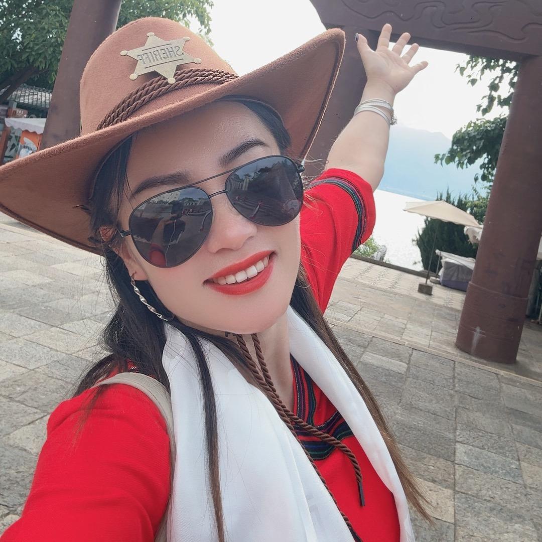 云南打跳（大理小何姐姐💃）