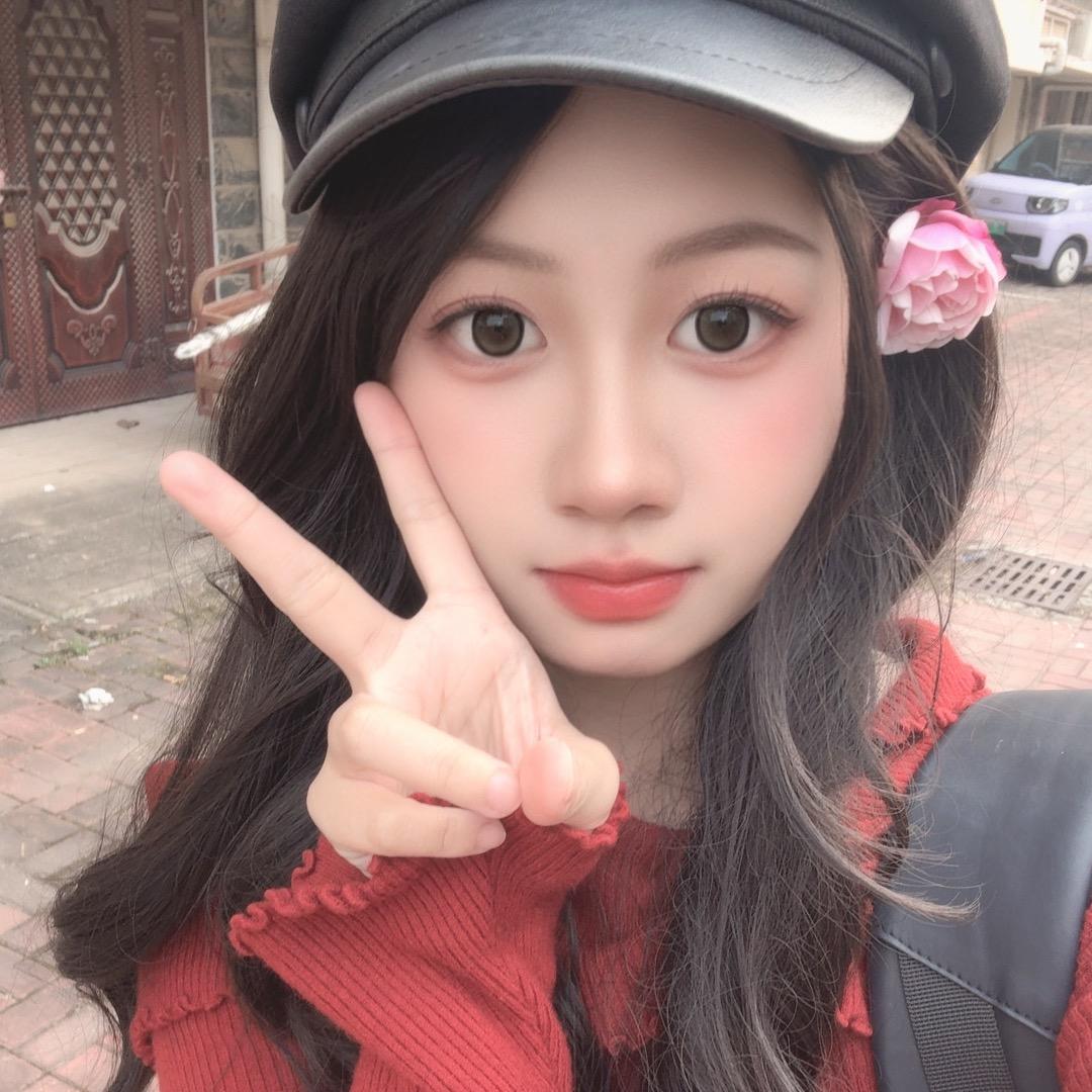 马公主爱化妆💄