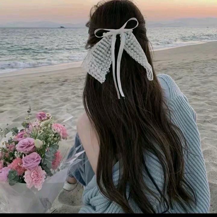 典典来了 笑兮兮