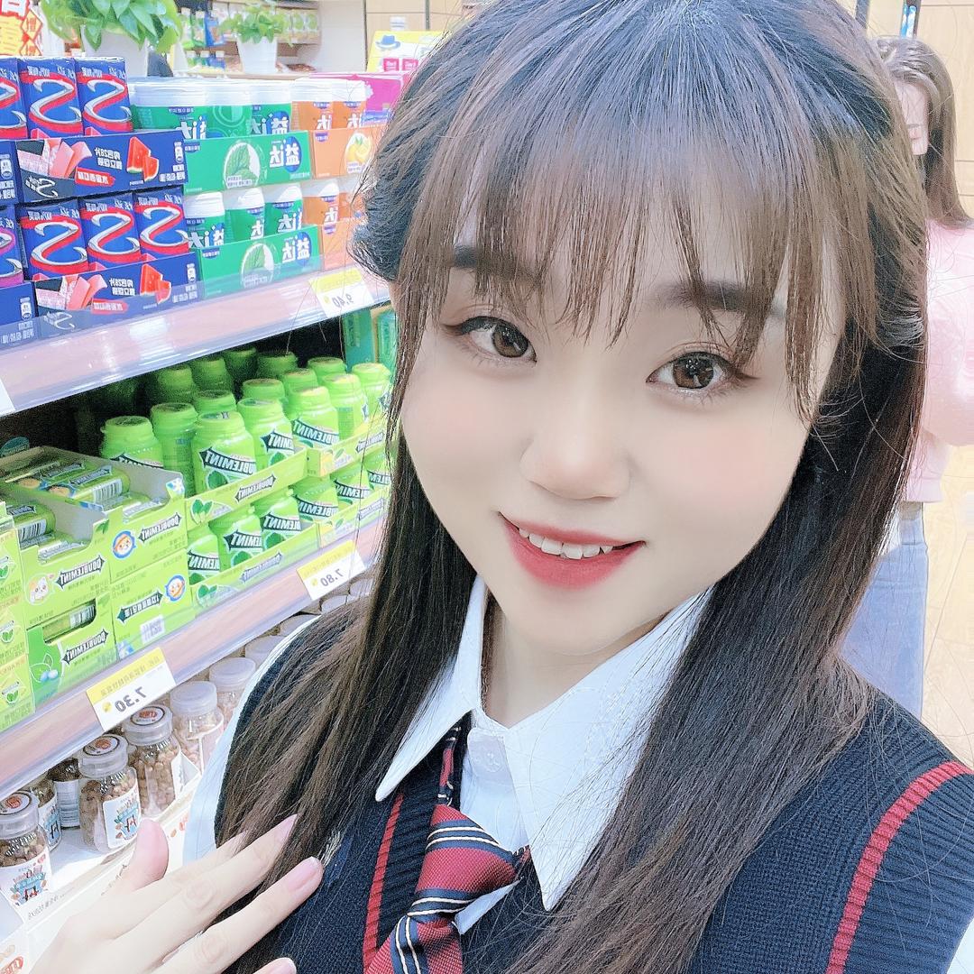 小花²⁸⁸🌸🌸《飞虎队》