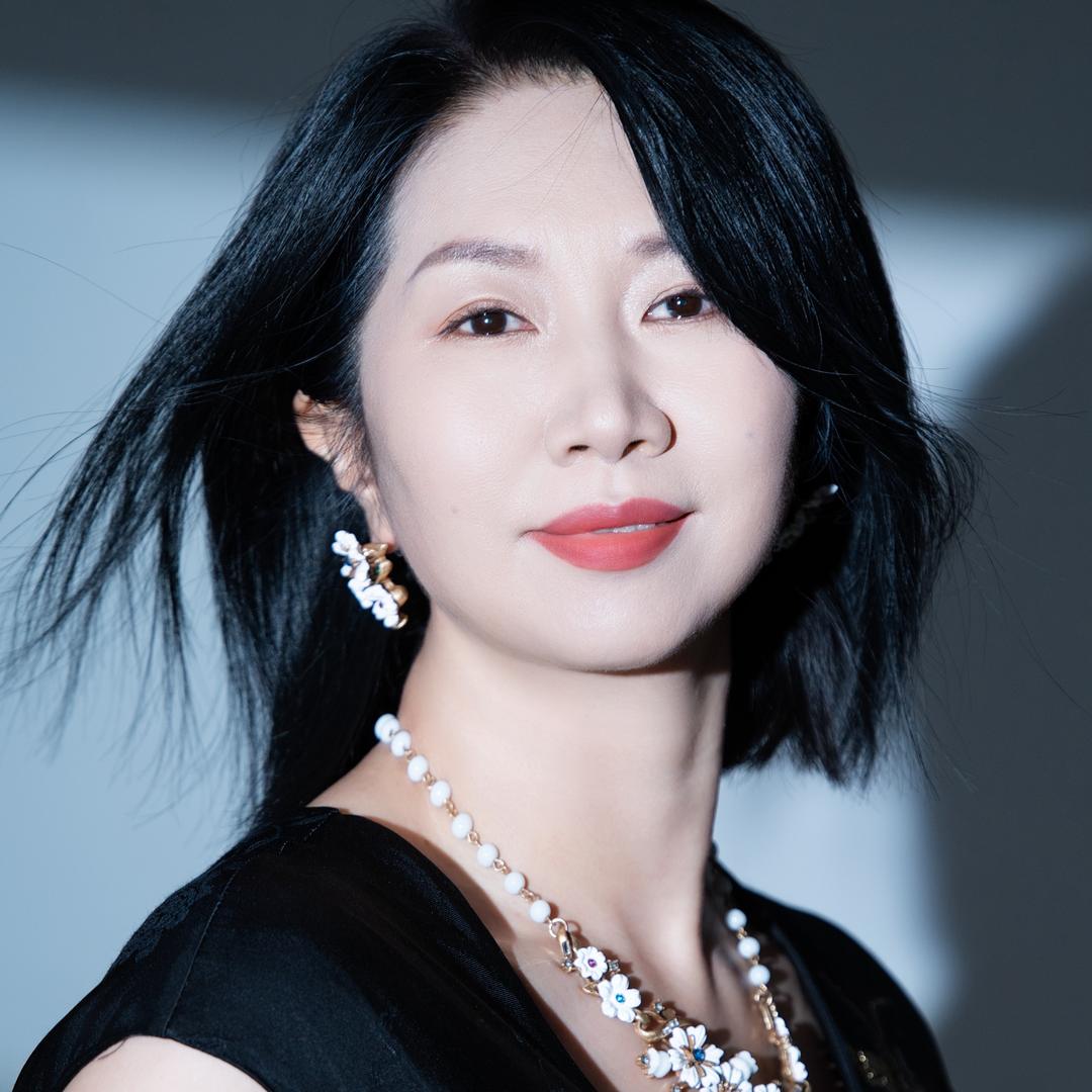 鸿业Joan Liu