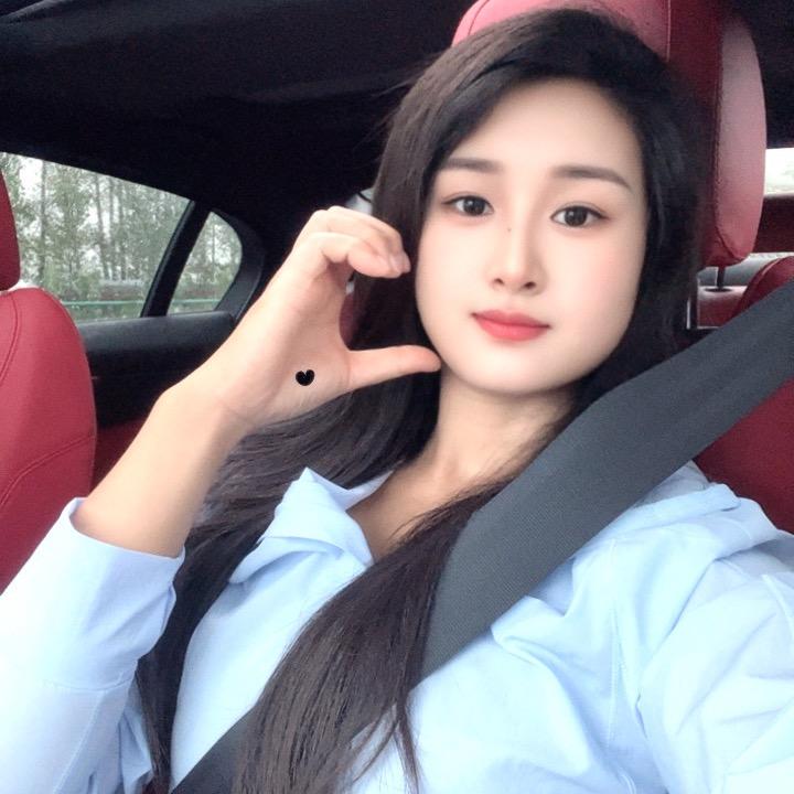 @ 两只昊子