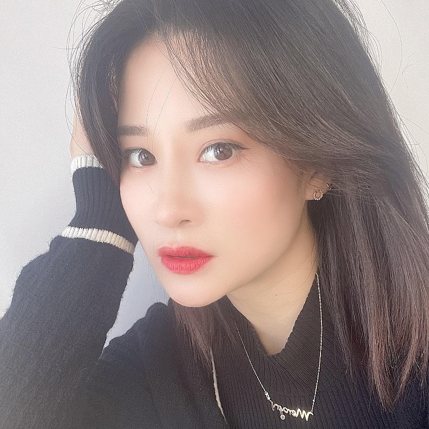 隔壁女王